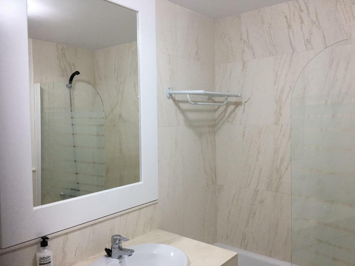 Mi Capricho A16 Beachfront Apartment Sitio de Calahonda Kültér fotó