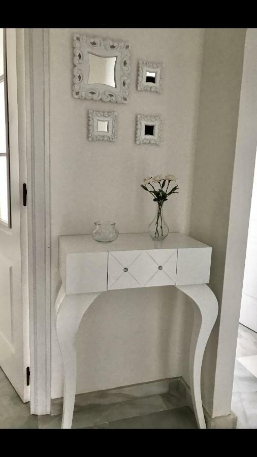 Mi Capricho A16 Beachfront Apartment Sitio de Calahonda Kültér fotó