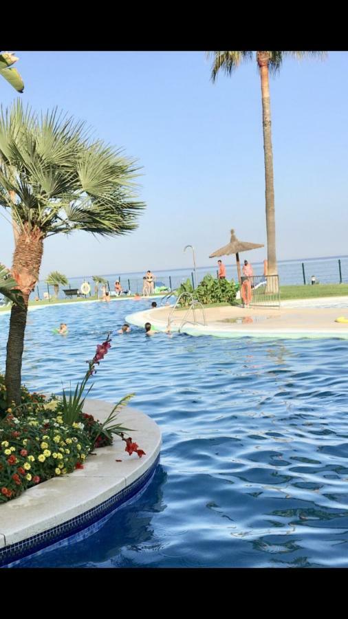 Mi Capricho A16 Beachfront Apartment Sitio de Calahonda Kültér fotó