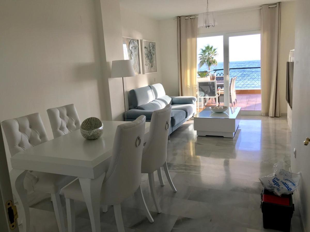 Mi Capricho A16 Beachfront Apartment Sitio de Calahonda Kültér fotó
